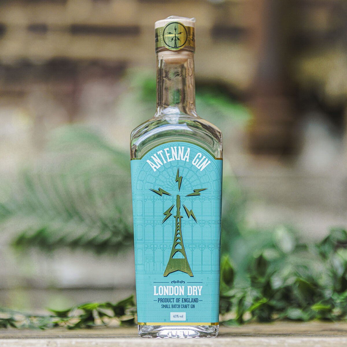 Antenna Gin London Dry 700ml Bottle